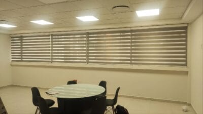 Persianas Sheer Elegance para oficinas modernas